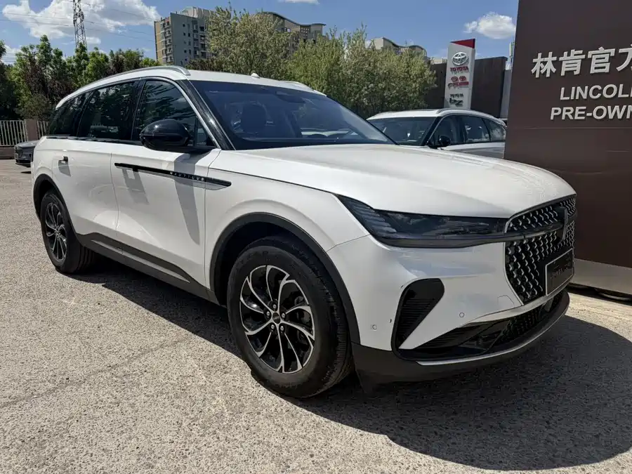 Lincoln Nautilus 2023, 2.0T, полный привод, комплектация Zunxiang — фото 4